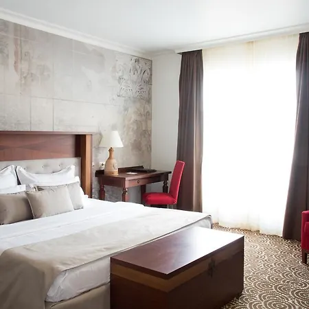 Arena Di Serdica Hotell 5*