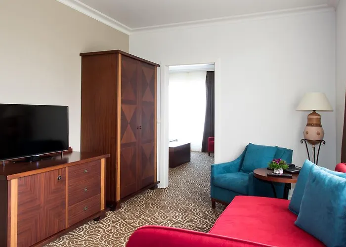 Hotel Arena Di Serdica 5*