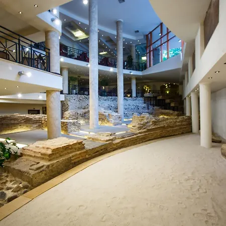 Hotel Arena Di Serdica 5*