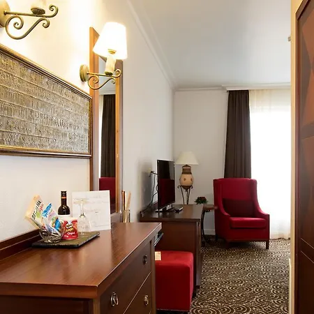 Hotel Arena Di Serdica 5*